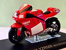 A collectible model of a Yamaha YZR500 motorcycle in 1:24 scale, representing the motorcycle Image - 3