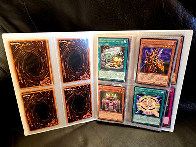 Yu-Gi-Oh trading card album. The album contains 80 cards!!! 
The album dimensions are 15X20 cm.