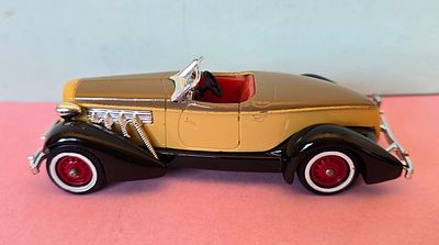 A collectible die-cast model from the Matchbox Models of Yesteryear series, representing a 
