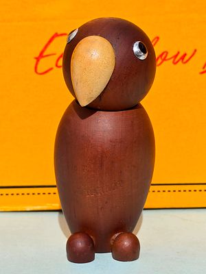Vintage wooden parrot figurine from the "Royal Pet" series by the Japanese company Senshukai. He 