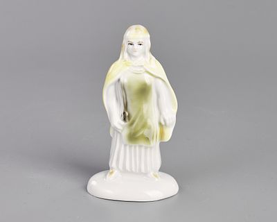 Фигура "Воительница". Фарфор, роспись подглазурная, h-11,3 см., Германия, Тюрингия, Wagner&Apel 