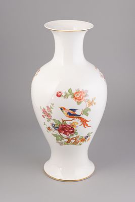 Ваза "Райская птица в цветах". Фарфор, деколь с подрисовкой, позолота, h-36 см., Венгрия 
