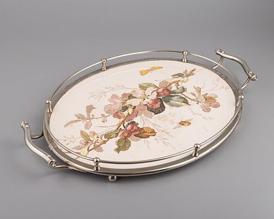 Поднос "Яблоневая ветка с бабочкой и пчелой". Фаянс, деколь, металл, никелирование, с 2-мя 