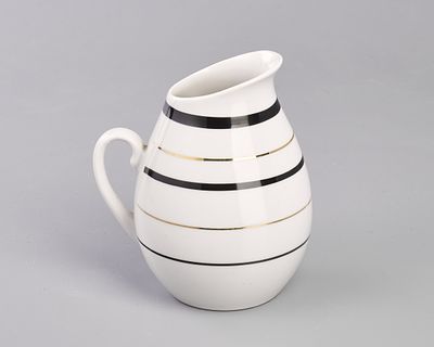 Молочник "Полосатый" (черные полоски). Фарфор, роспись черной краской, разделка золотом, h-12.5 