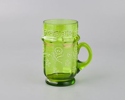 Кружка пивная. Стекло с зеленым нацветом, роспись эмалевыми красками, позолота, выдувание, h-12 