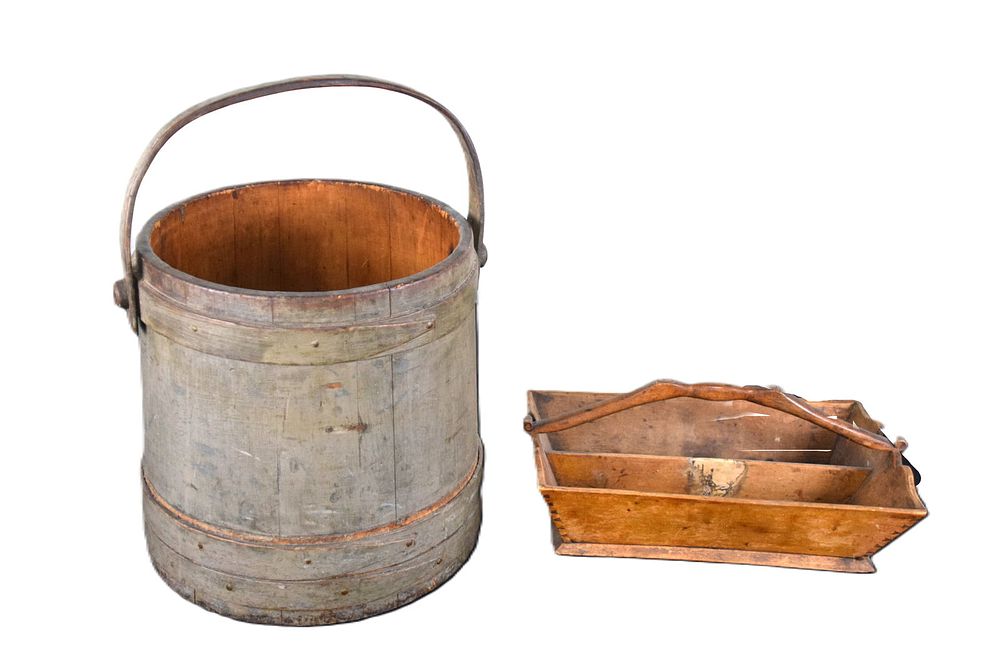 Lot 218: Two Piece Country Lot