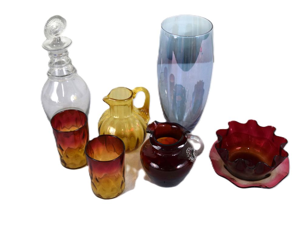 Lot 225: Art Glass Lot