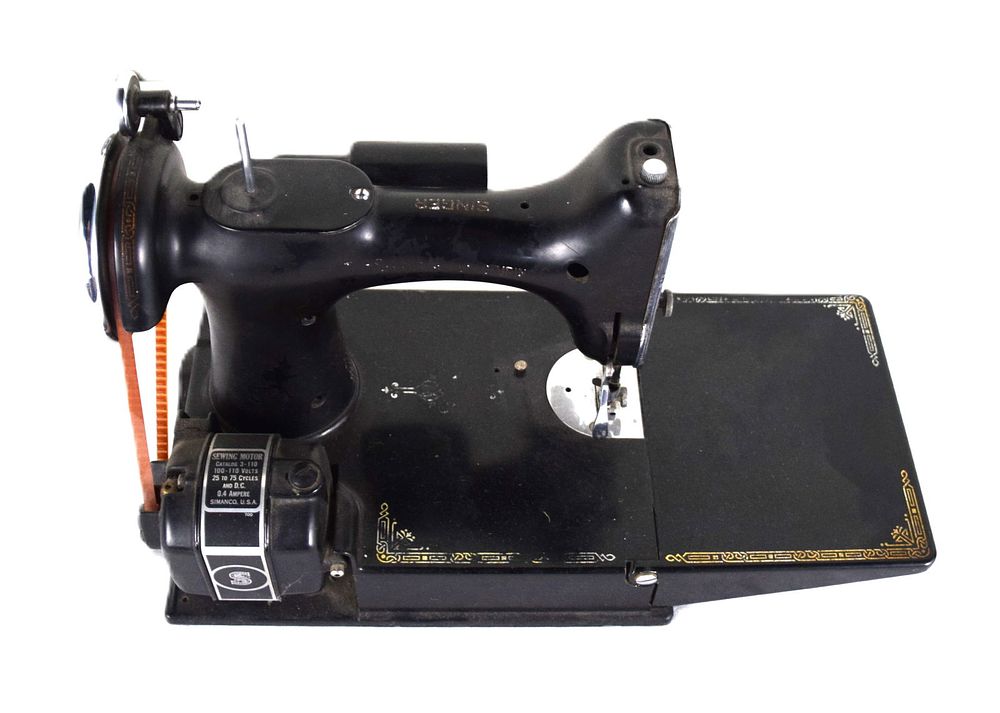Lot 240: Singer Sewing Machine