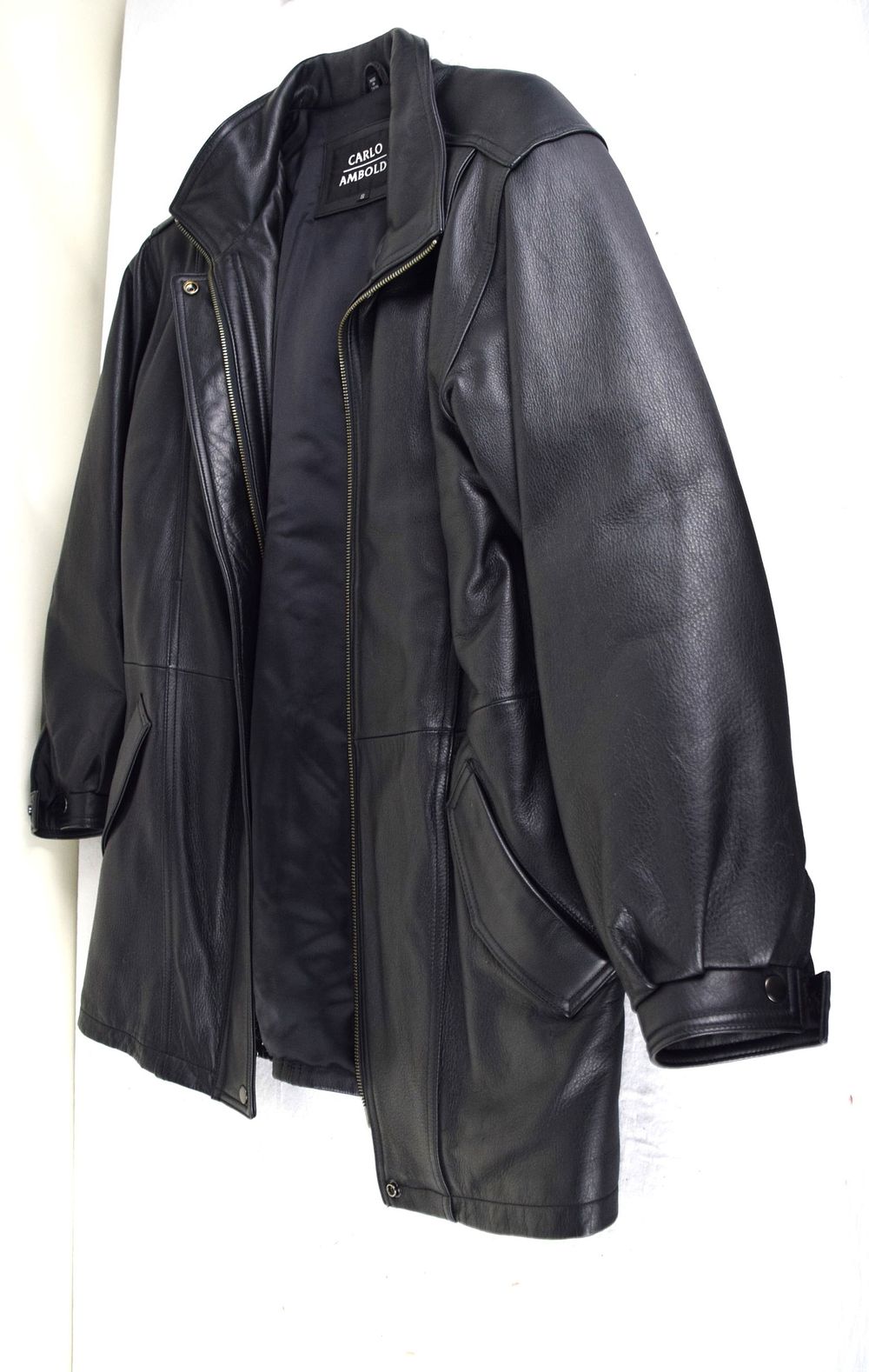 Lot 149: Carlo Amboldi Vintage Woman's Leather Jacket