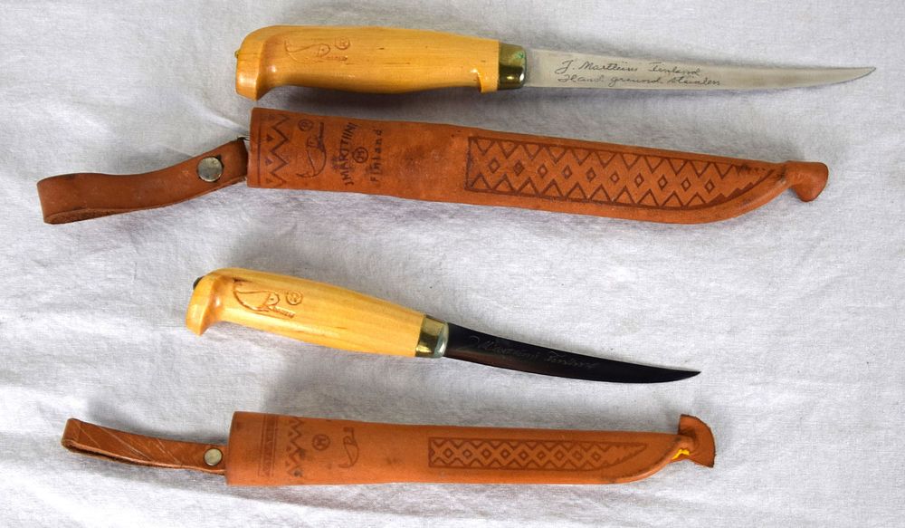 Lot 166: Pair of Finnish Knives