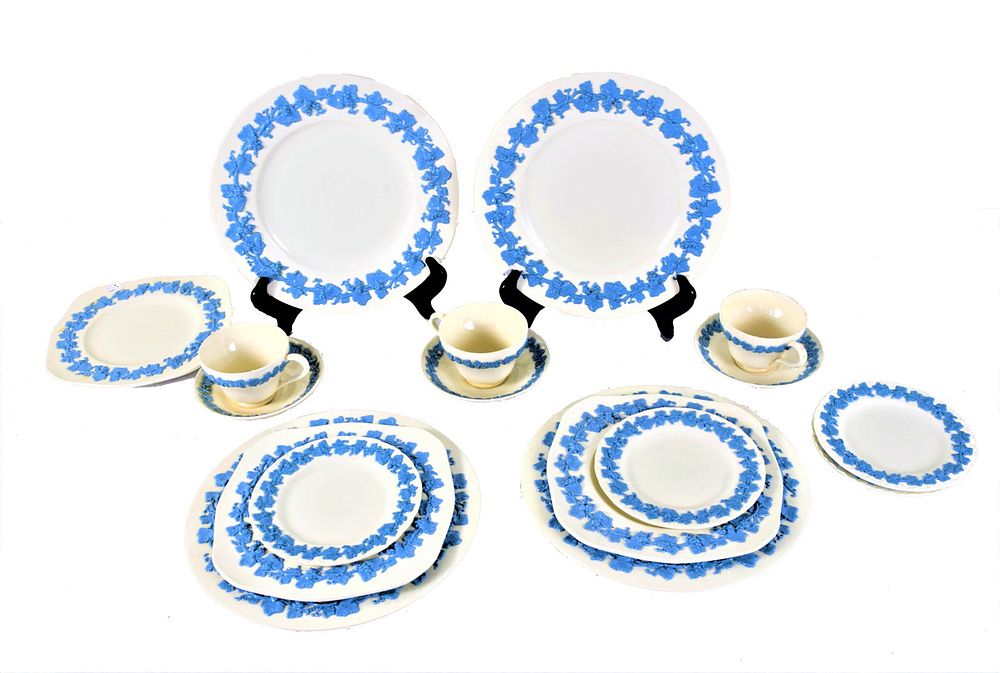 Lot 149: Wedgwood Service For 4