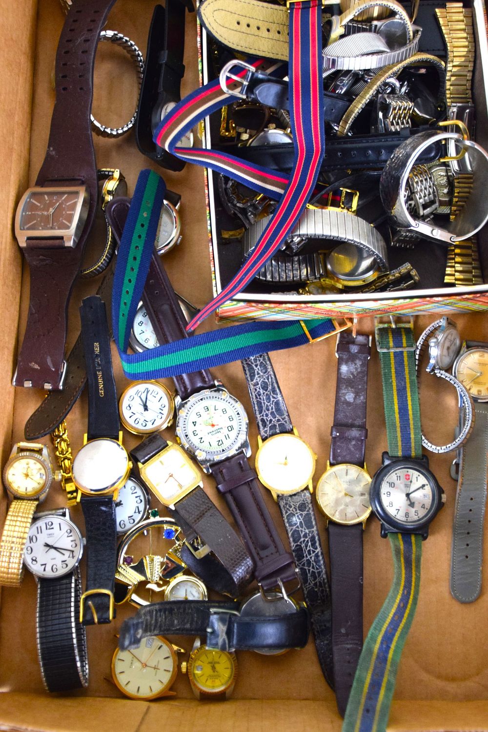 Lot 174A: Large Watch Lot