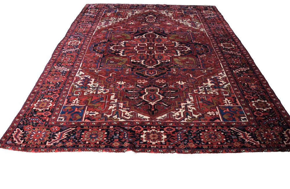 Lot 20: Room Size Heriz Oriental Rug