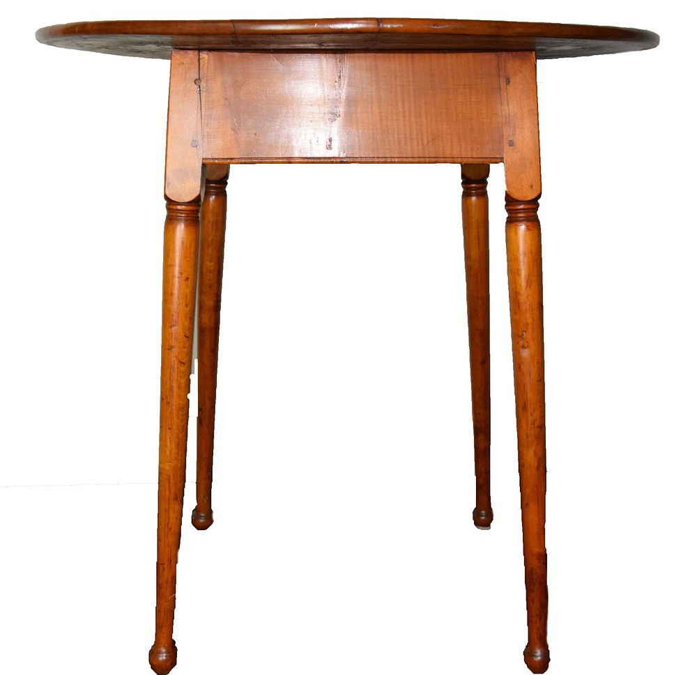 Lot 39: 18th Century Tap Table