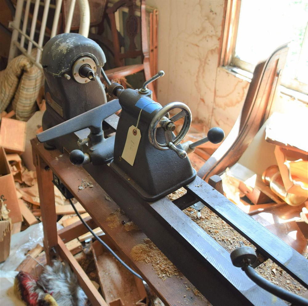 Lot 210: Wood Turning Lathe with Lathe Chisels