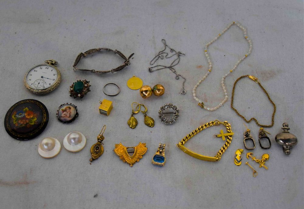 Lot 142: Jewelry Lot