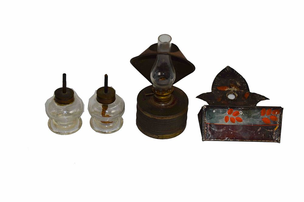 Lot 195: Lamp Lot