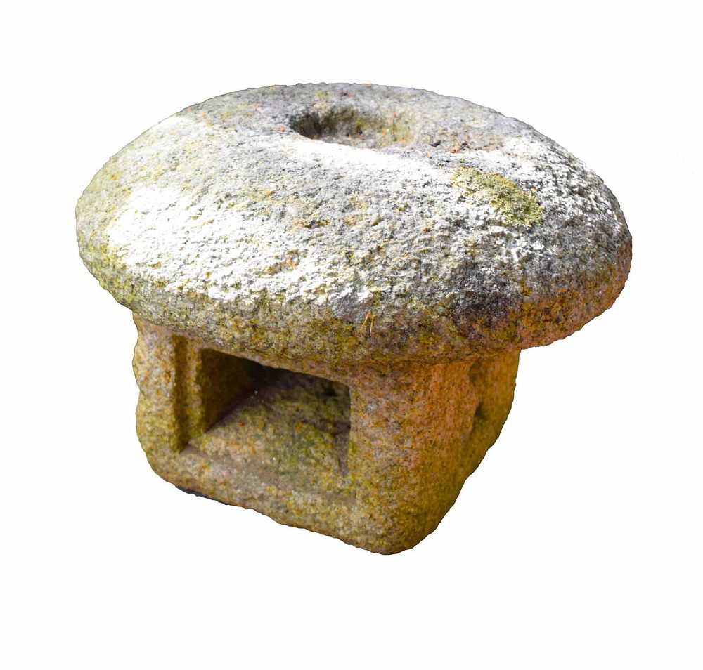 Lot 220: Japanese Granite Lawn Lamp