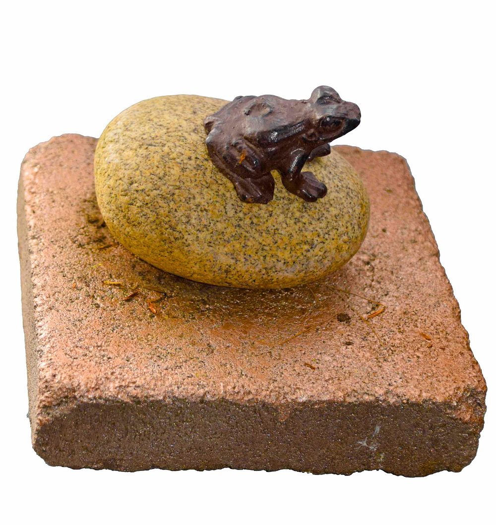 Lot 223: Garden Sculpture