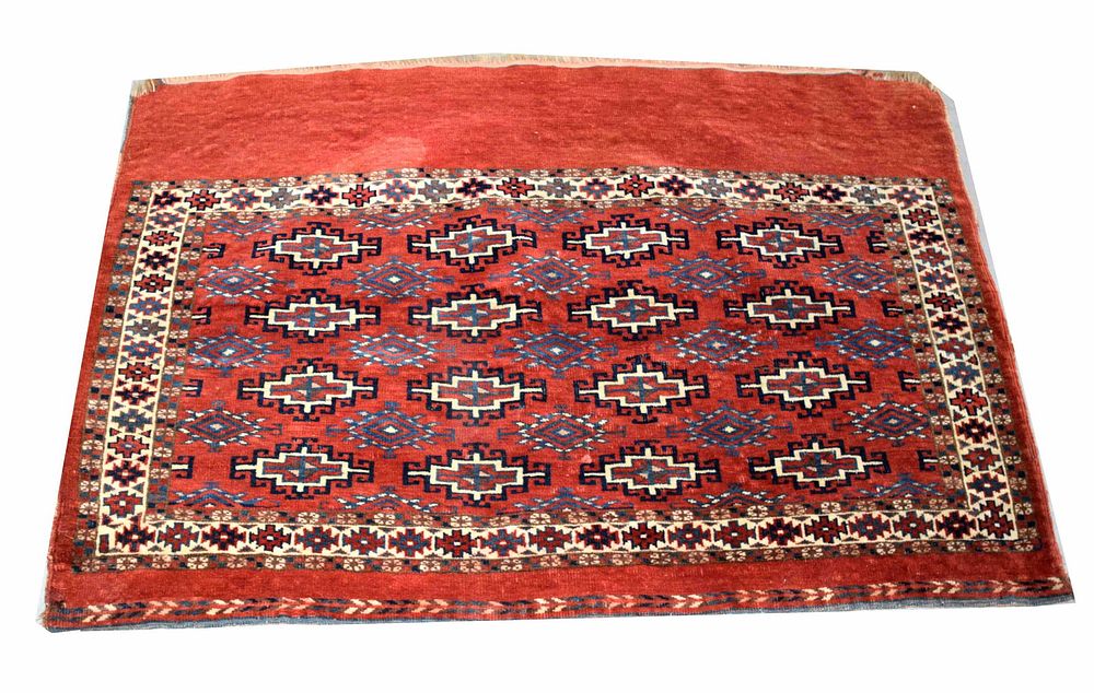 Lot 171: Oriental Scatter Rug