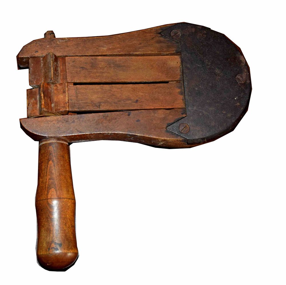 Lot 188: Antique Rattler/Noise Maker