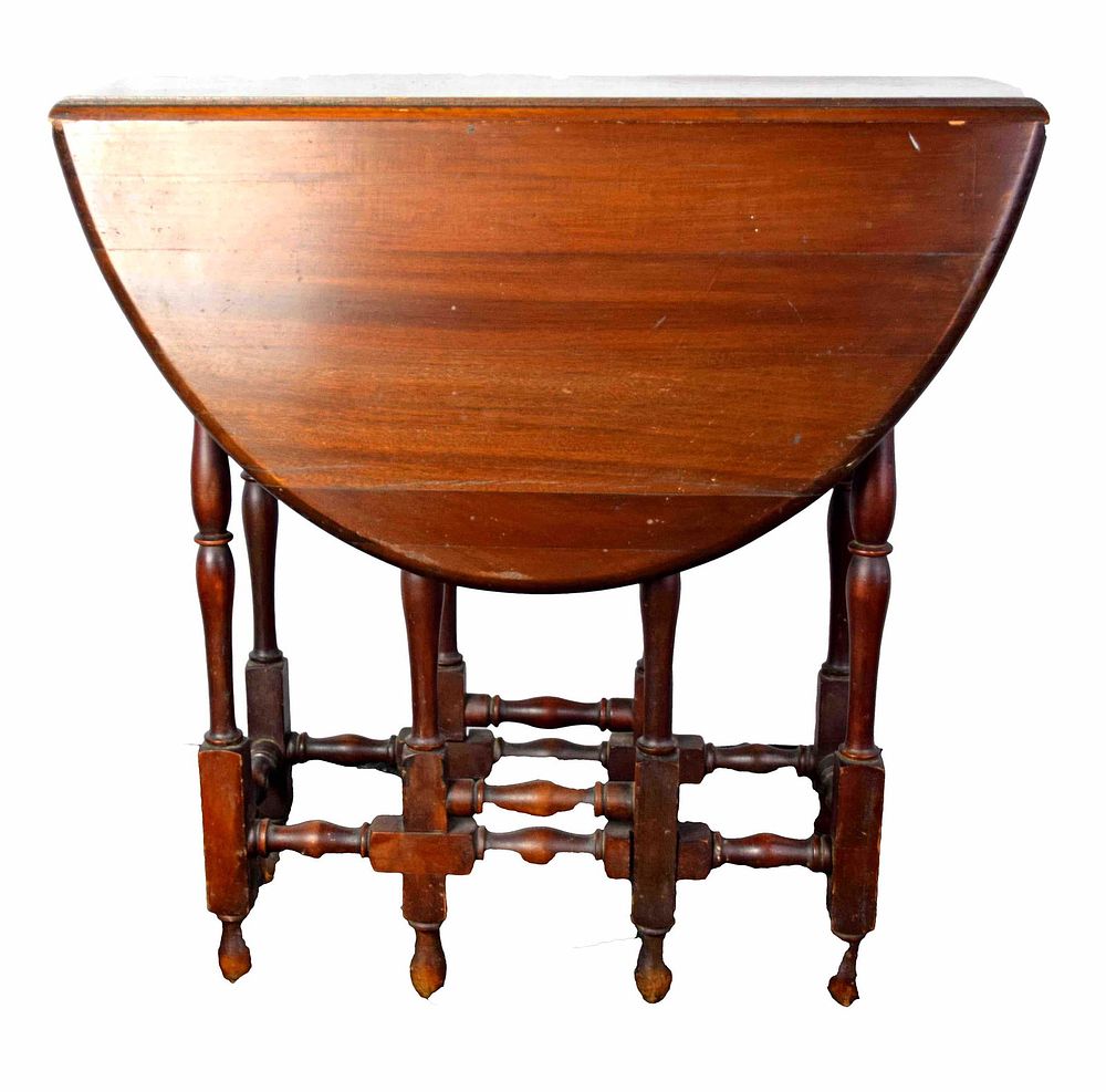Lot 192: Mahogany Gateleg Table