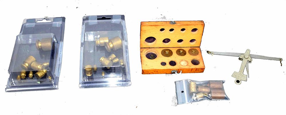 Lot 236: Weights for Scales