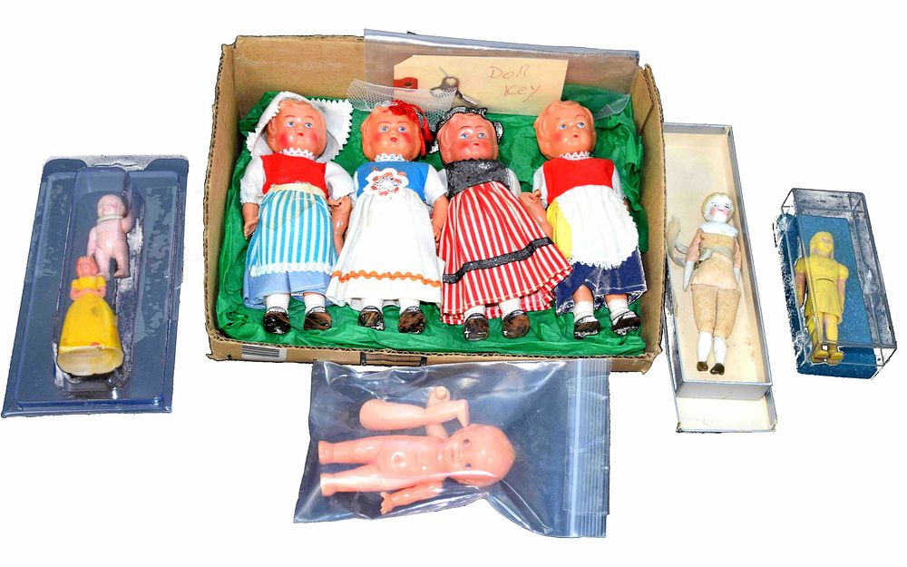 Lot 239: Doll Lot