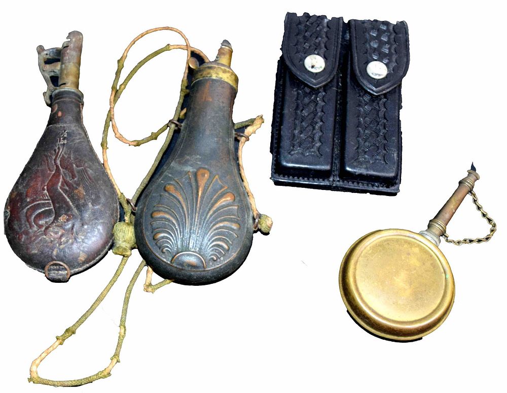Lot 161: Miscellaneous Gun Accoutrements