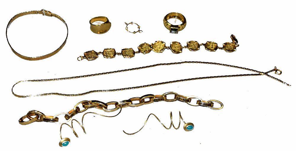 Lot 189: Gold Lot