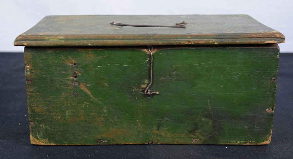 Lot 153: Early Document Box in Original Paint