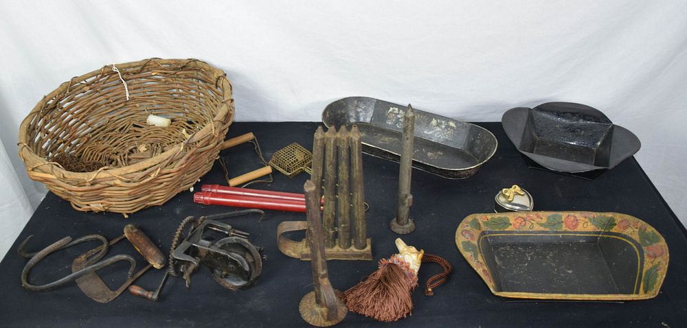 Lot 161: Large Country Lot of Kitchenware