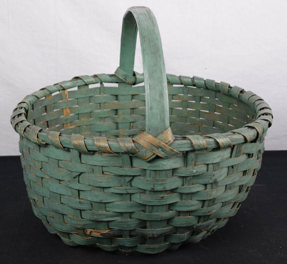 Lot 184: Splint Basket in Green Paint