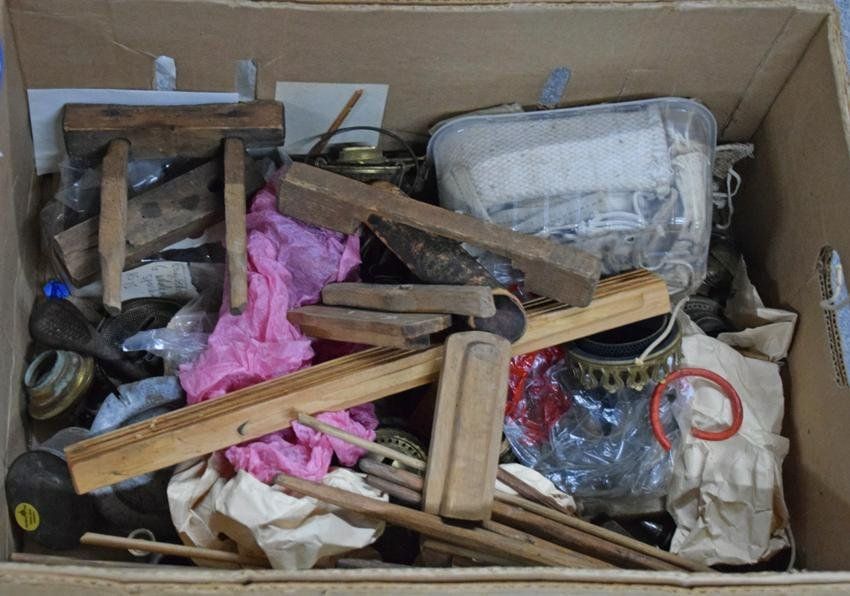 Lot 238: Candle rods