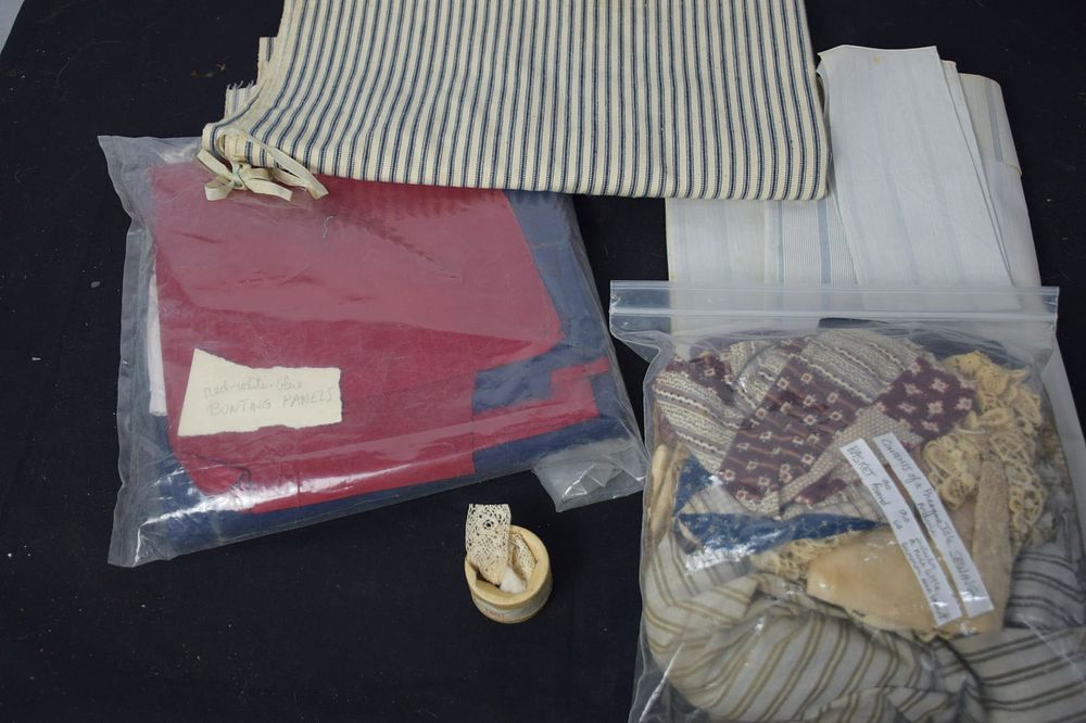 Lot 255: Bag of Assorted Textiles