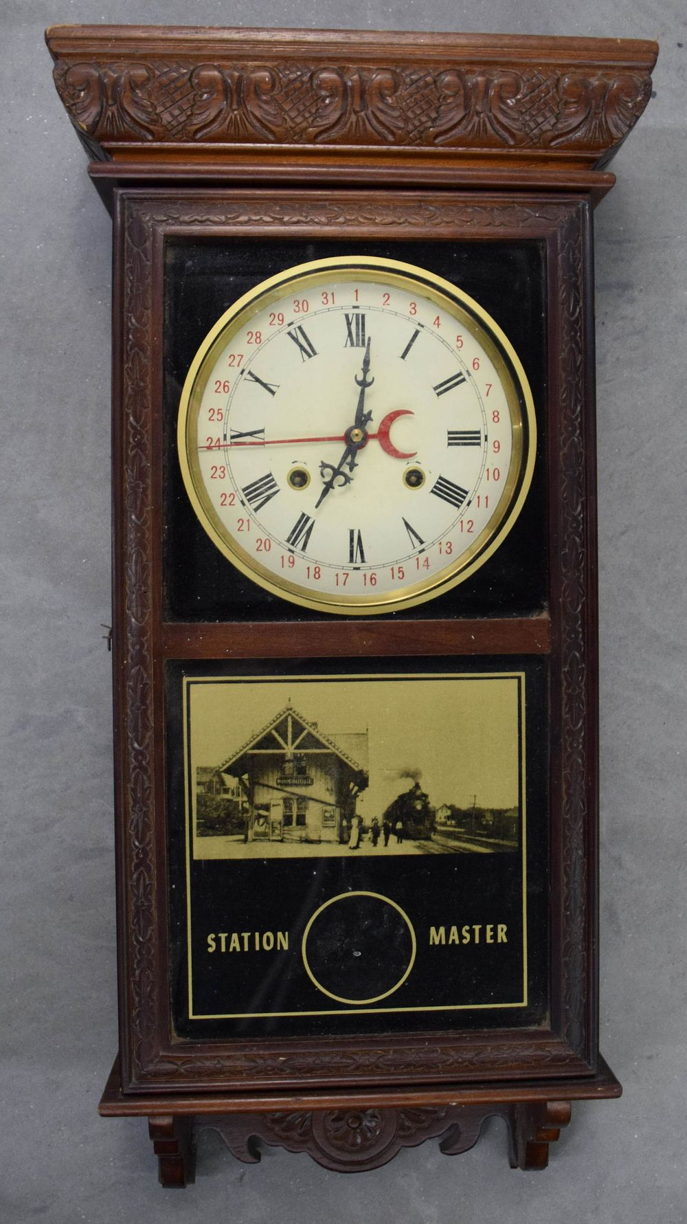 Lot 286: Victorian Clock