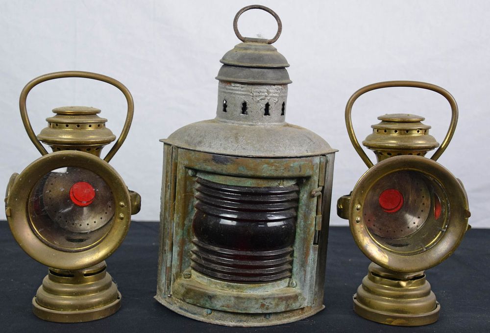 Lot 289: Lamp Lot