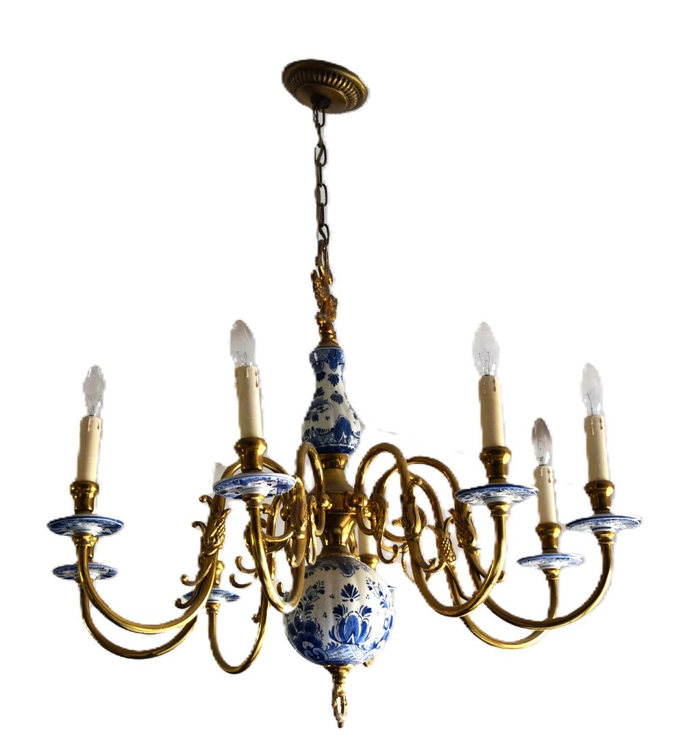 Lot 182: Fine Brass Chandelier
