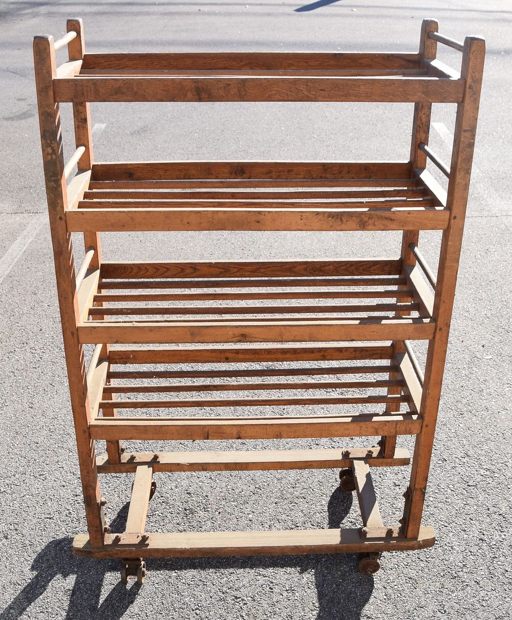 Lot 199: Country Shoe Rack