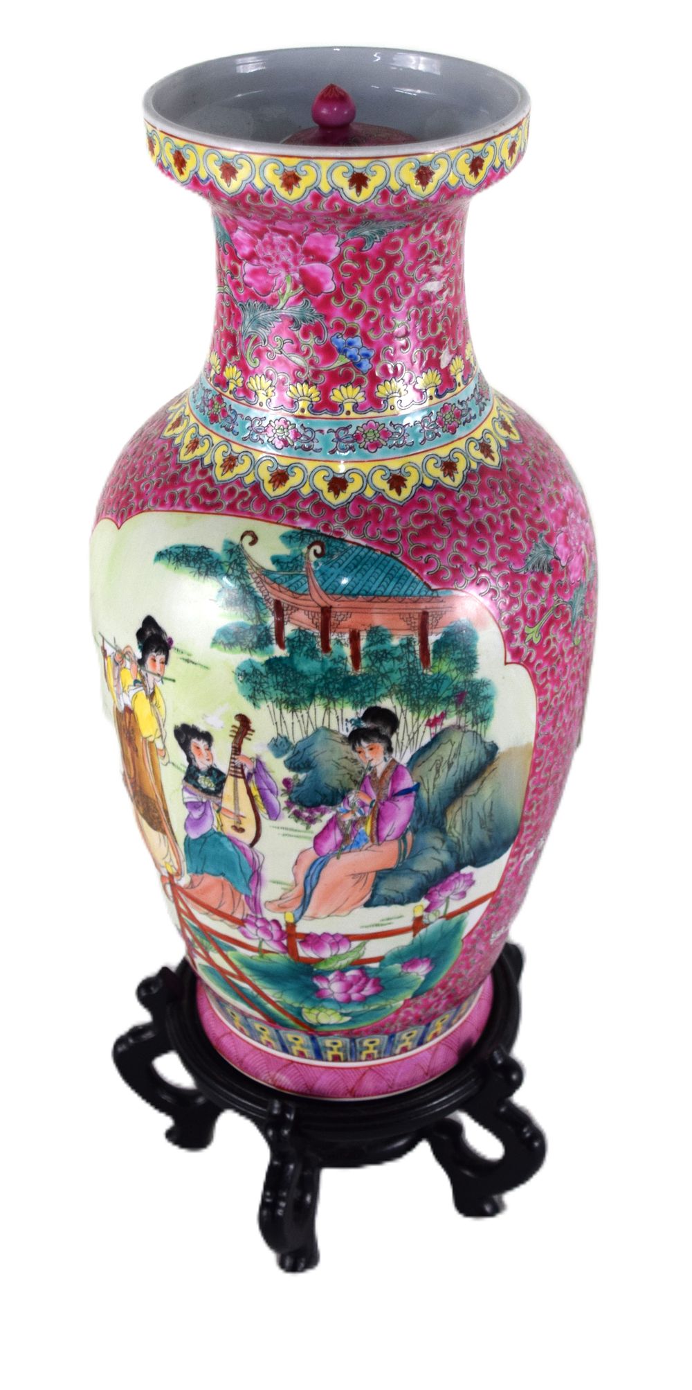 Lot 198: 20th Century Oriental Vase