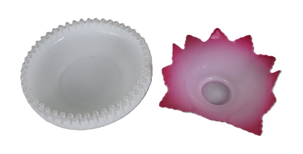 Lot 225: Two Art Glass Bowls