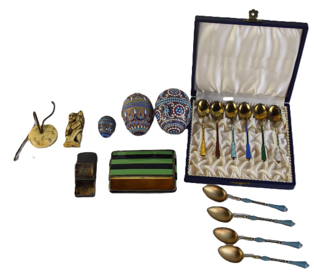 Lot 178: Collectible Lot