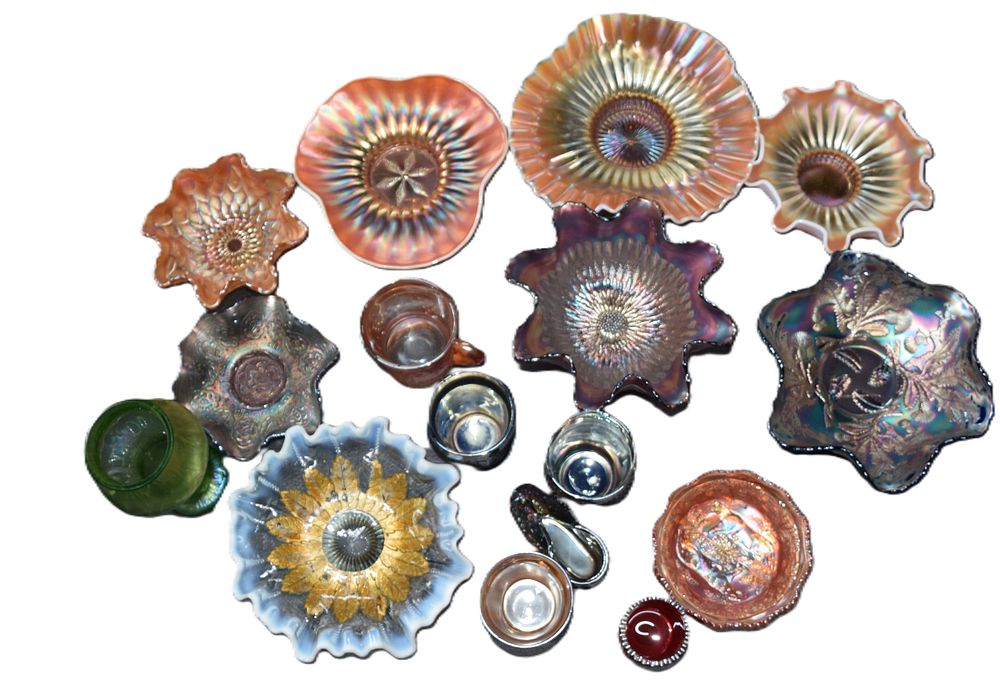 Lot 190: 16 Piece Carnival Lot