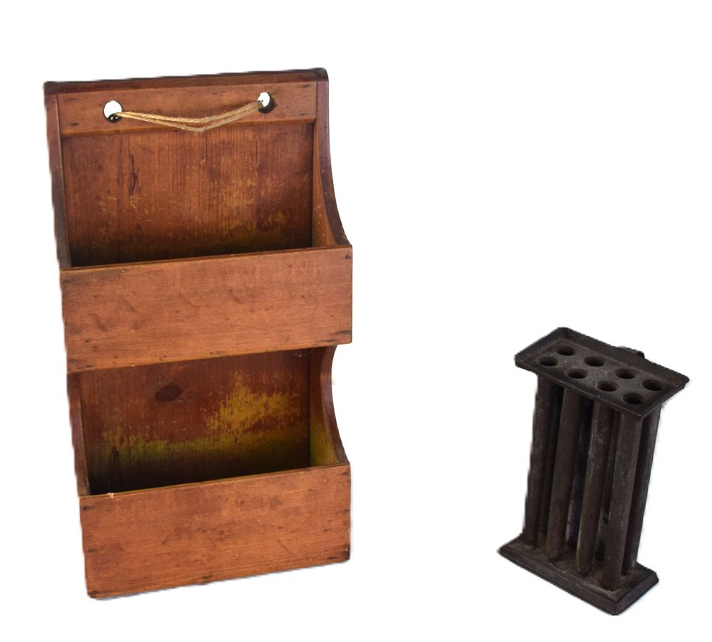 Lot 102A: Early American Wall Pocket