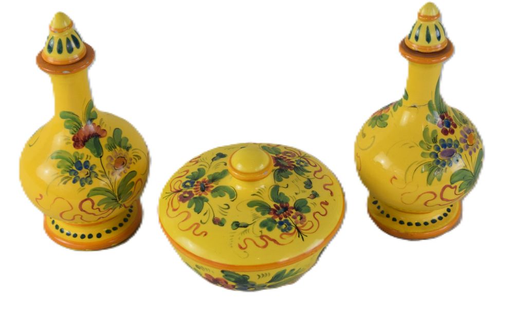 Lot 163: Faience Lot