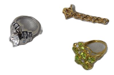 Gold Jewelry Lot. 14k jewelry lot including two rings along with a pendent, stamped 14k. Total 