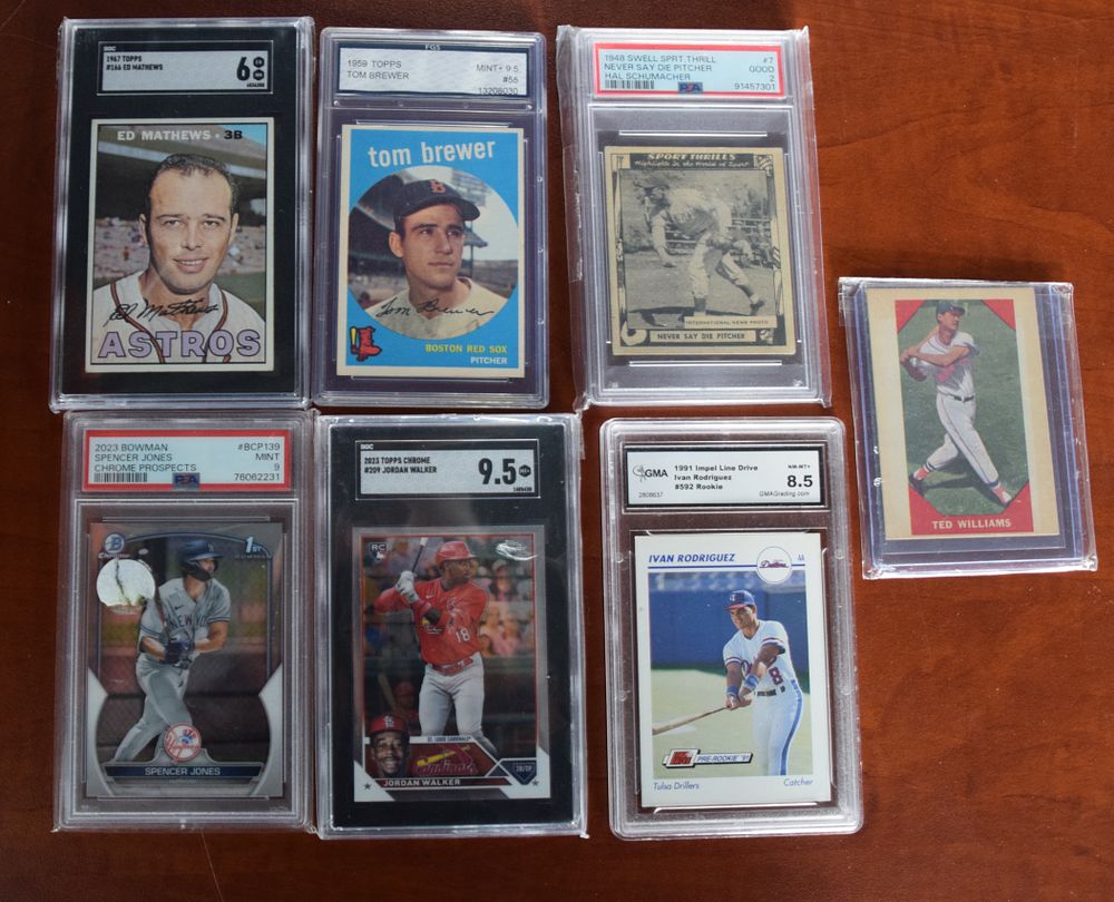 Lot 208: Lot Of 7 Baseball Cards