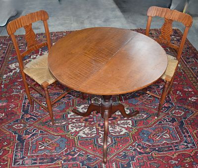 Tiger Maple Tea Table. 18the Century tiger maple, Queen Anne tea table, tilt-top with snake feet 