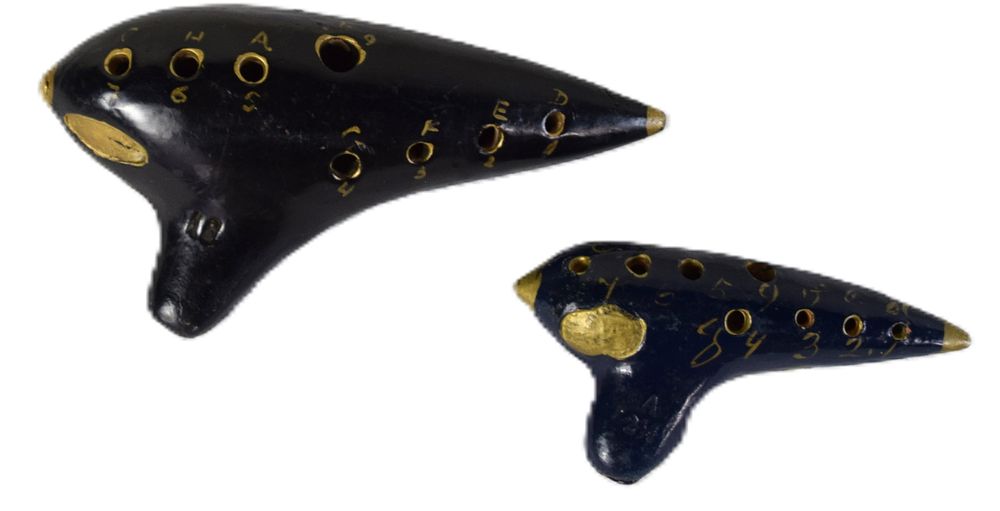 Lot 98: Two German Sweet Potatoes Flutes