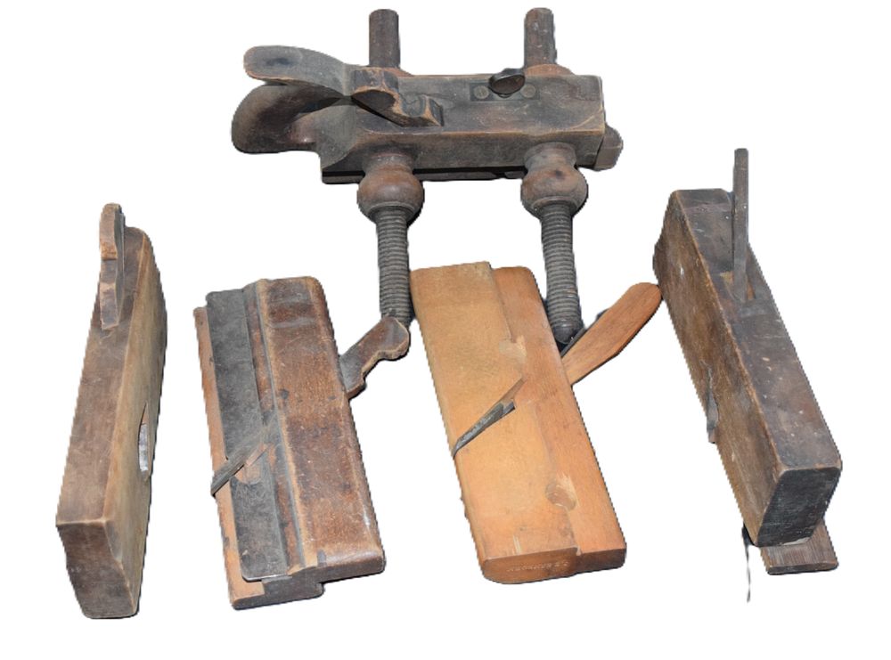 Lot 146: Molding Plane Lot